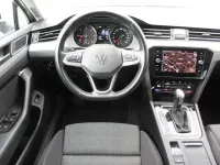 Gebraucht VW Passat 150 PS (110 kW) 2021 Silber Kombi