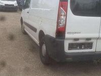 Gebraucht Peugeot Expert 90 PS (66 kW) 2012 Lack weiss banquise/deckende Van