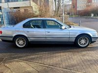 Gebraucht BMW 725 143 PS (105 kW) 1998 Silber Limousine