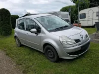 Gebraucht Renault Modus 86 PS (63 kW) 2010 Silber Van / Kleinbus