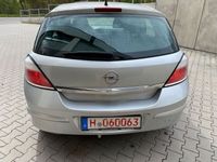 gebraucht Opel Astra 1.8 Edition/Automatik/AHK/TÜV neu