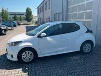 Gebraucht Toyota Yaris 72 PS (52 kW) 2022 Weiß Kleinwagen