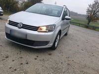 Second-hand VW Touran 105 CP (77 kW) 2011 Argintiu Monovolum