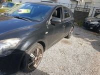 Second-hand Kia Ceed 90 CP (66 kW) 2011 Negru Hatchback