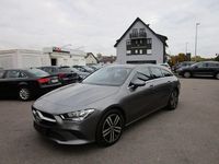 Gebraucht Mercedes CLA200 Shooting Brake 150 PS (110 kW) 2023 Grau Kombi