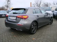 Gebraucht Mercedes A200 Progressive 150 PS (110 kW) 2025 Mountaingrau (metallic) Limousine