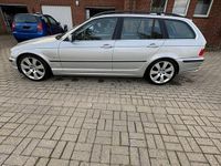 Gebraucht BMW 330 231 PS (169 kW) 2001 Silber Kombi