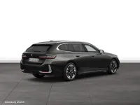 Gebraucht BMW 540 286 PS (210 kW) 2024 Grau Kombi