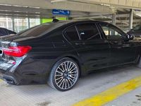Gebraucht BMW 750 400 PS (294 kW) 2019 Limousine