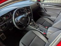 Gebraucht VW Golf VII Sound 125 PS (91 kW) 2018 Rot Limousine