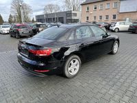 Gebraucht Audi A4 150 PS (110 kW) 2017 Brillantschwarz Limousine