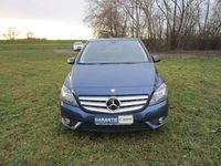 Gebraucht Mercedes B200 156 PS (114 kW) 2011 Blau Van / Kleinbus