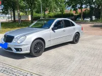 Gebraucht Mercedes E240 177 PS (130 kW) 2002 Silber Limousine