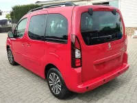 Gebraucht Peugeot TePee Active 99 PS (72 kW) 2017 Rot Limousine