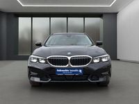 Gebraucht BMW 330 Sport Line 286 PS (210 kW) 2022 Schwarz Limousine