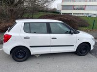 Gebraucht Skoda Fabia Ambiente 69 PS (50 kW) 2012 Weiß Limousine