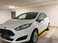 Gebraucht Ford Fiesta 101 PS (74 kW) 2013 Weiß Kleinwagen