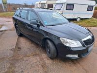 Gebraucht Skoda Octavia 105 PS (77 kW) 2011 Schwarz Kombi