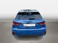 Gebraucht Audi A1 Sportback Ambiente 150 PS (110 kW) 2022 Ascariblau metallic Kleinwagen