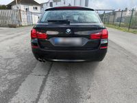Gebraucht BMW 520 184 PS (135 kW) 2012 Schwarz Kombi