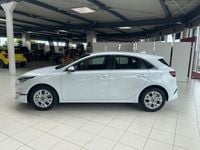 Neu Kia Ceed 101 PS (74 kW) 2025 Carraraweiss Kleinwagen
