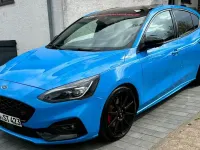 Używany Ford Focus ST 280 KM (205 kW) 2023 Niebieski Sedan/Limuzyna