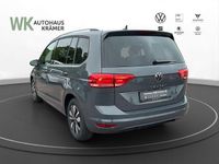 Gebraucht VW Touran Move 150 PS (110 kW) 2024 Grau Van / Kleinbus
