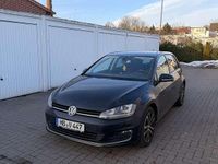 Gebraucht VW Golf VII LOUNGE 110 PS (80 kW) 2015 Schwarz Kleinwagen