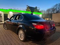 Gebraucht BMW 525 M Sport 194 PS (142 kW) 2005 Schwarz Limousine