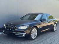 Gebraucht BMW 740 Sport Line 313 PS (230 kW) 2014 Schwarz Limousine
