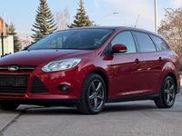 Gebraucht Ford Focus 125 PS (91 kW) 2013 Rot Kombi