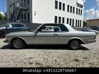 Gebraucht Mercedes 230 136 PS (100 kW) 1984 Silber Coupé