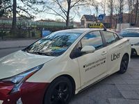 Gebraucht Toyota Prius Comfort 122 PS (89 kW) 2017 Rot Limousine