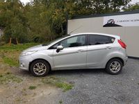 Gebraucht Ford Fiesta Titanium 97 PS (71 kW) 2009 Silber Kleinwagen