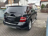 Gebraucht Mercedes ML320 224 PS (164 kW) 2007 Obsidianschwarz  metalliclack SUV