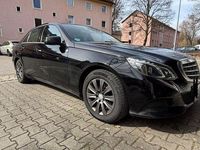 Gebraucht Mercedes E220 Edition 170 PS (125 kW) 2015 Schwarz Limousine