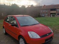 Gebraucht Ford Fiesta 60 PS (44 kW) 2002 Rot Kleinwagen