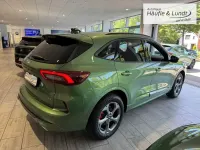Neu Ford Kuga ST-Line X 242 PS (177 kW) 2026 Grün SUV