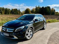 Gebraucht Mercedes GLA250 211 PS (155 kW) 2016 Schwarz SUV