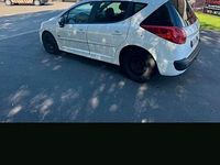 Gebraucht Peugeot 207 92 PS (67 kW) 2012 Andere farben Kombi