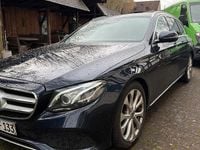 Gebraucht Mercedes E220 194 PS (142 kW) 2017 Blau Kombi