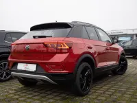 Gebraucht VW T-Roc Style 150 PS (110 kW) 2025 Rot SUV