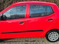 Gebraucht Hyundai i10 67 PS (49 kW) 2010 Rot Kleinwagen