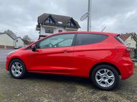 Gebraucht Ford Fiesta Cool & Connect 101 PS (74 kW) 2019 Racerot Kleinwagen