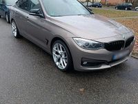 Gebraucht BMW 318 143 PS (105 kW) 2013 Gold Limousine