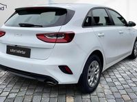 Neu Kia Ceed Best 140 PS (102 kW) 2025 Weiss / deluxe white Kleinwagen