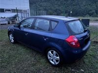 Usata Kia Ceed 126 CV (92 kW) 2008 Blu Utilitaria