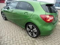 Gebraucht Mercedes A180 Night 122 PS (89 kW) 2017 Grün Limousine