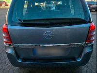 Gebraucht Opel Zafira 150 PS (110 kW) 2008 Silber Van / Kleinbus