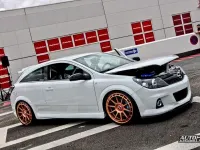 Gebraucht Opel Astra Edition 300 PS (220 kW) 2008 Weiß Limousine